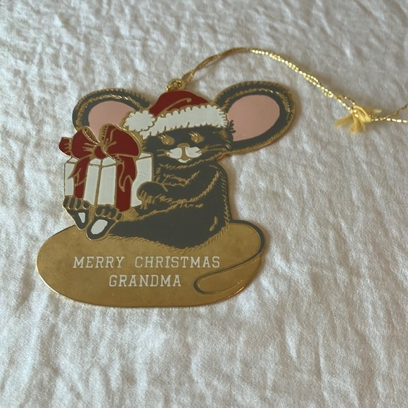 G. Duchin: Vintage 1989 USA Metal Enamel Ornament Mouse- Merry Christmas Grandma - Picture 10 of 12